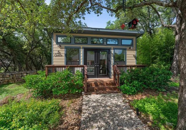 Photo 3 of Single family home for sale at 223 E Ridgewood Rd, Georgetown, TX 78633 | MLS# 2607332 | Listing updated on 2026-09-14