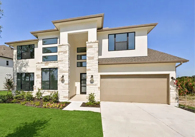 Photo 1 of Single family home for sale at 7400 Desert Needle Dr, Lago Vista, TX 78645 | MLS# 5721291 | Listing updated on 2026-09-19