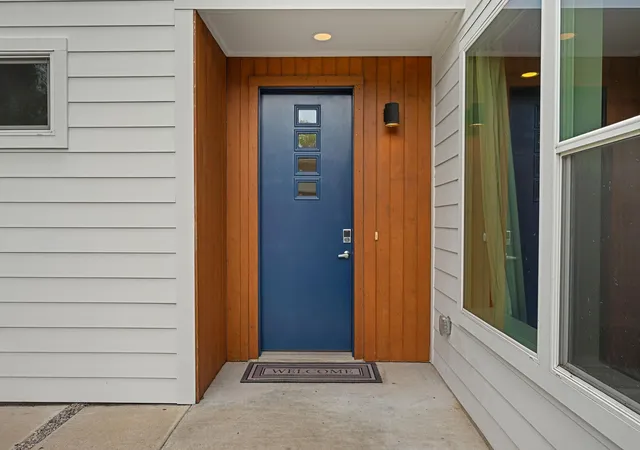 Photo 3 of Single family home for sale at 3215 Aldwyche Dr, Austin, TX 78704 | MLS# 1013336 | Listing updated on 2026-09-14
