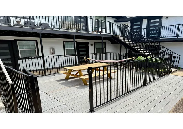 Listing Photo 5 - Condo for sale in building located at 700 Nelray Blvd, Austin, TX 78751 - Unit #101