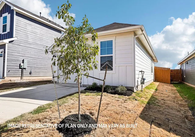 Photo 2 of Single family home for sale at 186 Orange Flame Blvd, Kyle, TX 78640 | MLS# 5776121 | Listing updated on 2026-09-15