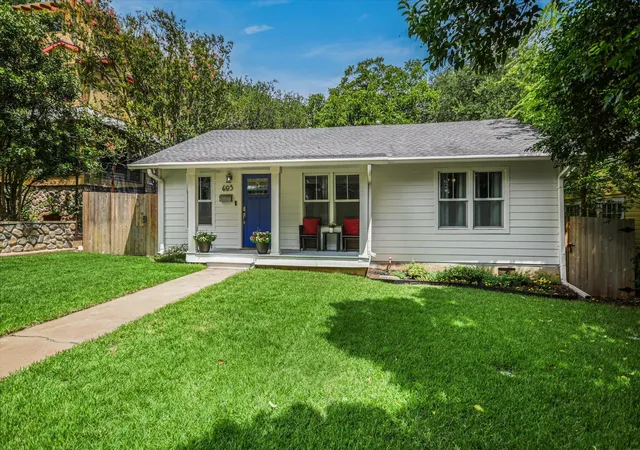Photo 2 of Single family home for sale at 605 Deep Eddy Ave, Austin, TX 78703 | MLS# 9536376 | Listing updated on 2026-10-07