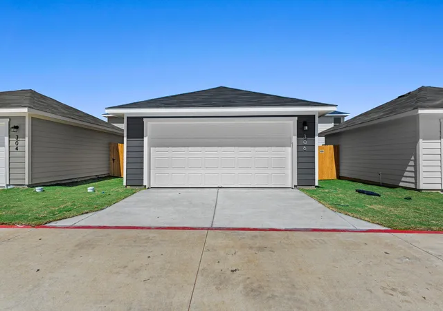 Photo 2 of Single family home for sale at 306 Santo Domingo Rd, Bastrop, TX 78602 | MLS# 5546223 | Listing updated on 2026-10-08