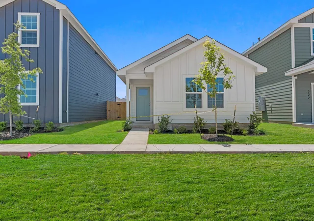 Single family home for sale at 320 Nizao Ln, Bastrop, TX 78602 | MLS# 1781618