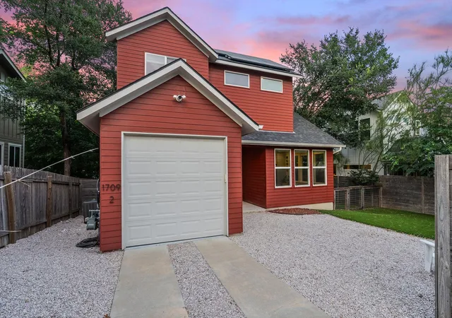 Photo 3 of Single family home for sale at 1709 Perez St #2, Austin, TX 78721 | MLS# 6120874 | Listing updated on 2026-09-13