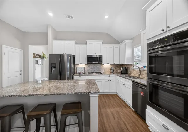 Photo 3 of Single family home for sale at 1009 Bright Star Cv, Georgetown, TX 78628 | MLS# 3484708 | Listing updated on 2026-09-12