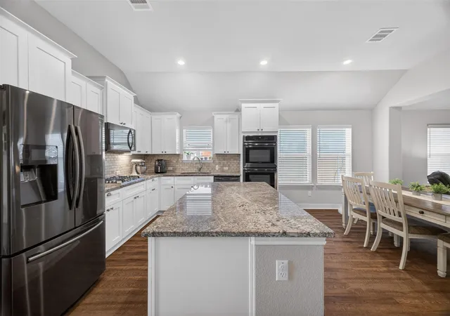 Photo 4 of Single family home for sale at 1009 Bright Star Cv, Georgetown, TX 78628 | MLS# 3484708 | Listing updated on 2026-09-12
