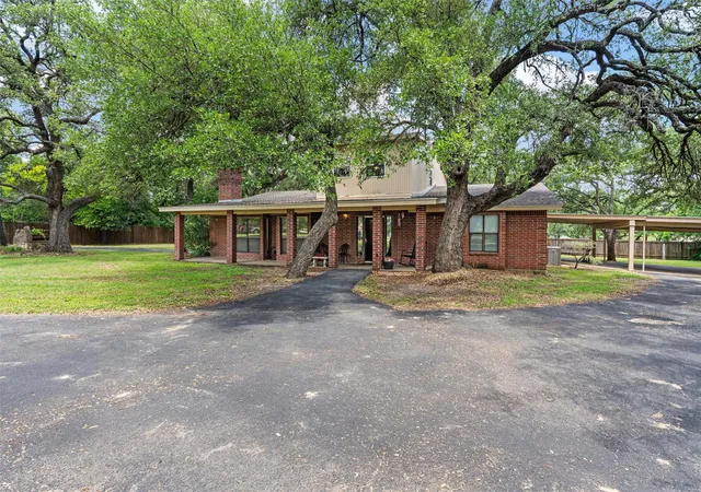 Photo 3 of Single family home for sale at 455 Robins Ln, Bertram, TX 78605 | MLS# 3470375 | Listing updated on 2026-09-15