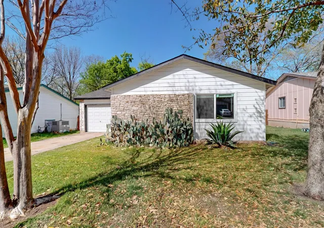 Single family home for sale at 408 Blueberry Hl, Austin, TX 78745 | MLS# 7428270 | Listing updated on 2026-10-01