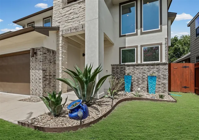 Photo 1 of Single family home for sale at 6717 Alleyton Dr, Austin, TX 78725 | MLS# 9653575 | Listing updated on 2026-10-07