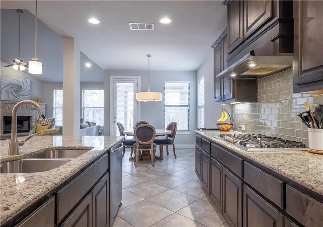 Photo 3 of Single family home for sale at 3401 Venezia Vw, Leander, TX 78641 | MLS# 4192805 | Listing updated on 2026-09-23