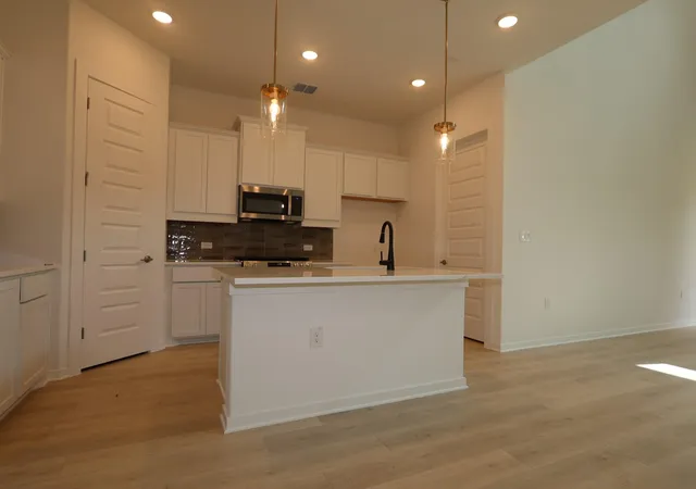 Photo 4 of Sale Pending at 13215 Stabler Dr, Manchaca, TX 78652 | MLS# 1230283 | Listing updated on 2026-09-22