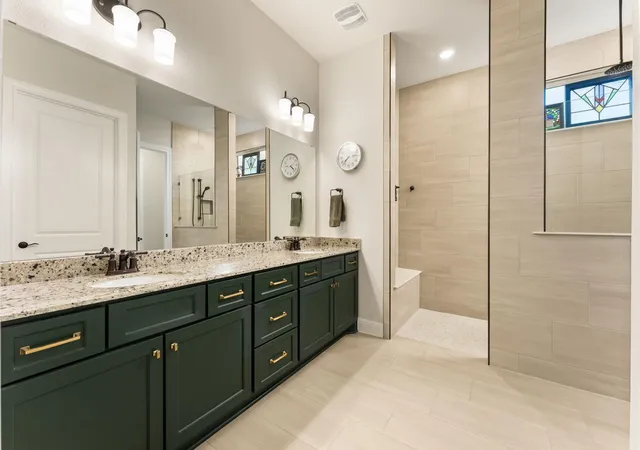 Photo 4 of Single family home for sale at 112 Telegraph Ln, Georgetown, TX 78633 | MLS# 5765696 | Listing updated on 2026-09-22
