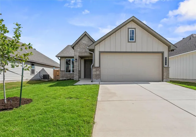Photo 1 of Single family home for sale at 251 Gus Loop, Georgetown, TX 78626 | MLS# 7934827 | Listing updated on 2026-09-15