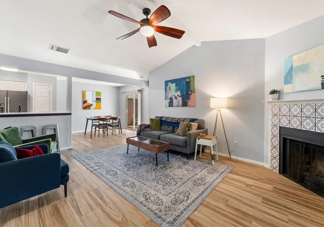 Photo 2 of Single family home for sale at 9511 Curlew Dr, Austin, TX 78748 | MLS# 6231747 | Listing updated on 2026-10-19