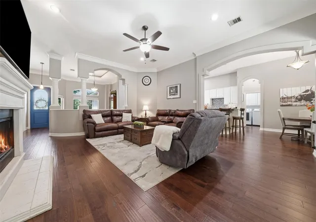 Photo 3 of Single family home for sale at 4022 Honey Bear Loop, Round Rock, TX 78681 | MLS# 2953725 | Listing updated on 2026-10-05