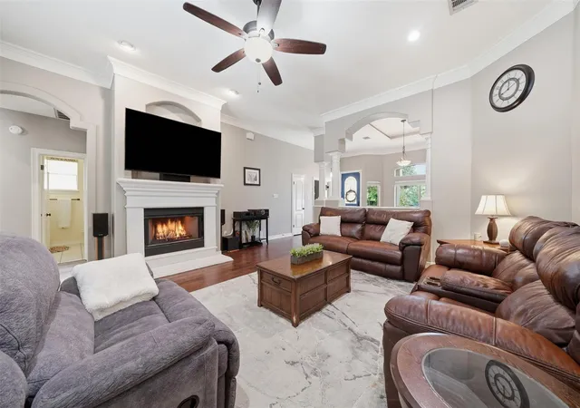 Photo 4 of Single family home for sale at 4022 Honey Bear Loop, Round Rock, TX 78681 | MLS# 2953725 | Listing updated on 2026-10-05