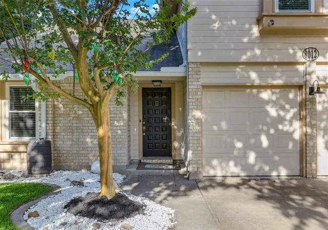 Photo 2 of Single family home for sale at 8012 Petaca Cv, Austin, TX 78729 | MLS# 1125059 | Listing updated on 2026-09-08