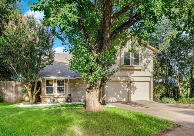 Photo 3 of Single family home for sale at 8012 Petaca Cv, Austin, TX 78729 | MLS# 1125059 | Listing updated on 2026-09-08