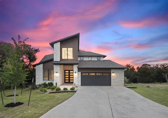 Photo 3 of Single family home for sale at 6801 Little Serenity Cv, Jonestown, TX 78645 | MLS# 3419823 | Listing updated on 2026-09-15