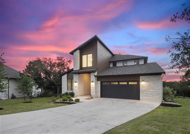 Photo 4 of Single family home for sale at 6801 Little Serenity Cv, Jonestown, TX 78645 | MLS# 3419823 | Listing updated on 2026-09-15