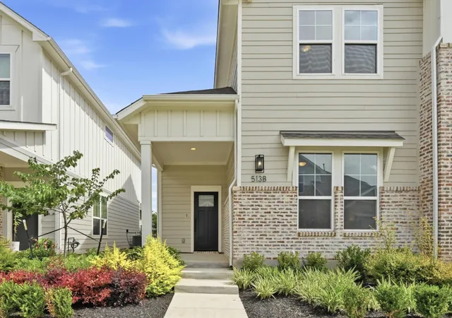 Photo 2 of Single family home for sale at 513 Burlington Dr #B, Buda, TX 78610 | MLS# 4419392 | Listing updated on 2026-10-07