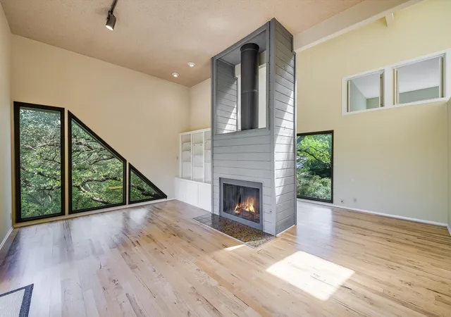 Photo 2 of Single family home for sale at 8804 Mountain Path Cir, Austin, TX 78759 | MLS# 1369227 | Listing updated on 2026-10-24
