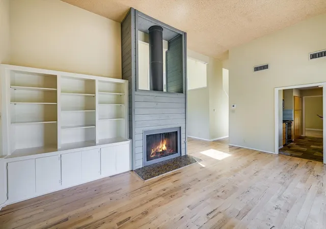 Photo 4 of Single family home for sale at 8804 Mountain Path Cir, Austin, TX 78759 | MLS# 1369227 | Listing updated on 2026-10-24