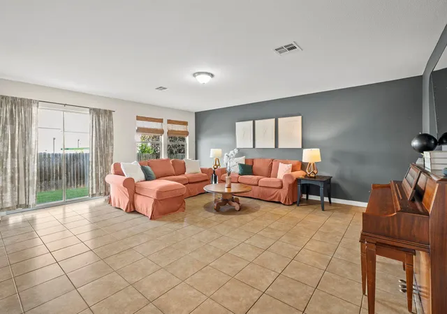 Photo 2 of Single family home for sale at 4504 Woodstock Dr, Georgetown, TX 78633 | MLS# 6160523 | Listing updated on 2026-10-20