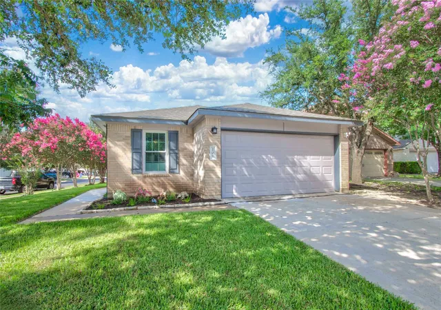 Photo 2 of Single family home for sale at 101 Texas Ash Cv, Manchaca, TX 78652 | MLS# 1962657 | Listing updated on 2026-09-11