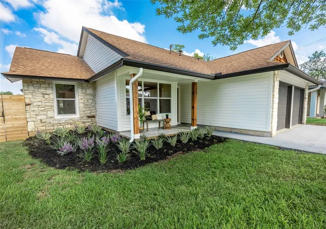 Photo 3 of Single family home for sale at 9911 Woodshire Dr, Austin, TX 78748 | MLS# 8885359 | Listing updated on 2026-10-05