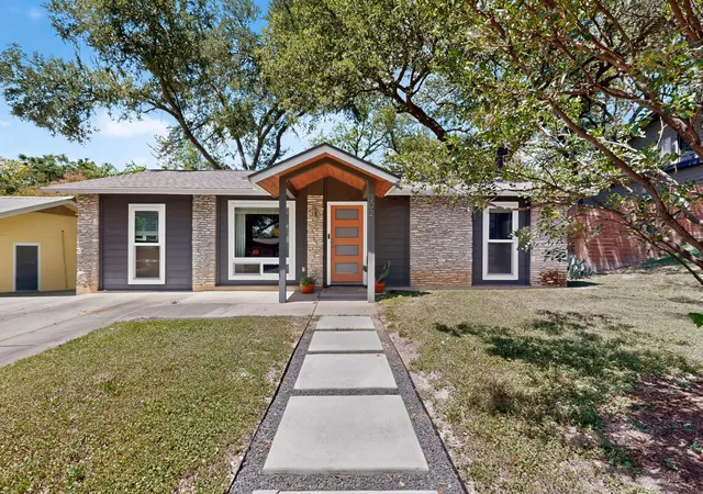 Photo 2 of Single family home for sale at 302 Rowland Dr, Austin, TX 78745 | MLS# 2014965 | Listing updated on 2026-09-14