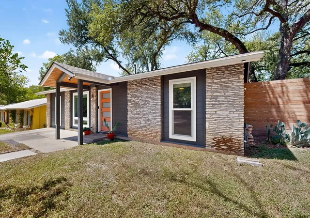 Photo 3 of Single family home for sale at 302 Rowland Dr, Austin, TX 78745 | MLS# 2014965 | Listing updated on 2026-09-14