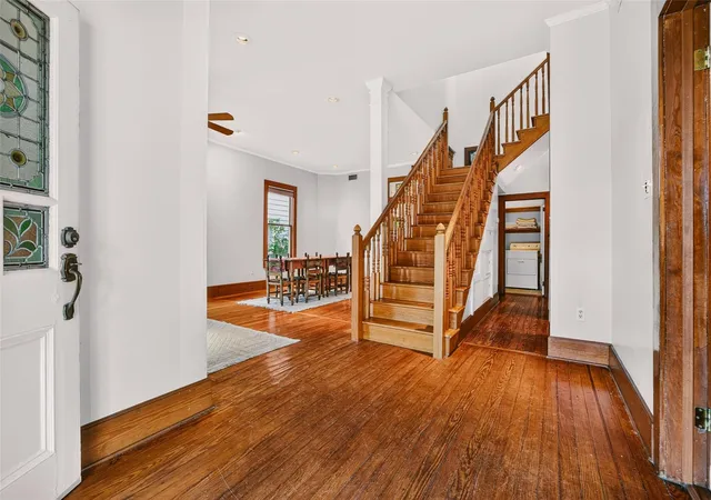 Photo 4 of Single family home for sale at 812 W 10th Street, Austin, TX 78701 | MLS# 5212873 | Listing updated on 2026-10-06