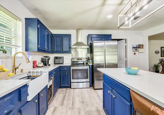 Photo 3 of Single family home for sale at 123 Crossroads Dr, Dale, TX 78616 | MLS# 2520921 | Listing updated on 2026-09-15