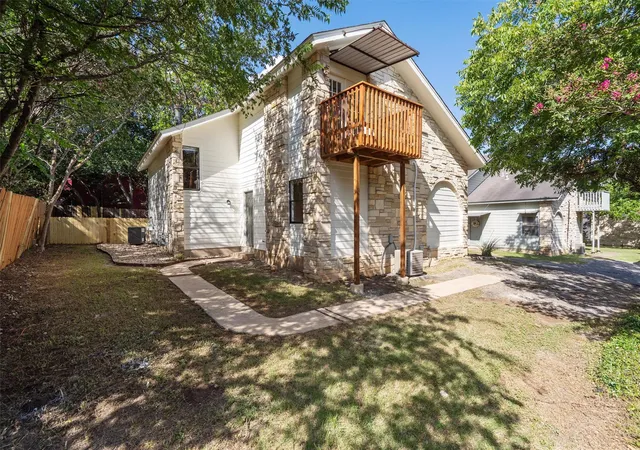 Multi family home for sale at 1808 Cinnamon Path, Austin, TX 78704 | MLS# 7247572