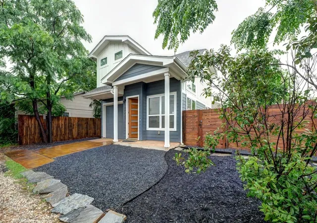 Photo 2 of Sale Pending at 1300 Walnut Ave #B, Austin, TX 78702 | MLS# 9584364 | Listing updated on 2026-09-08