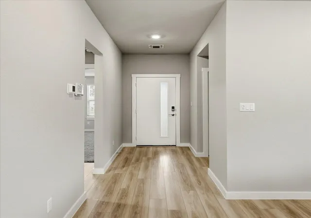 Photo 4 of Single family home for sale at 1145 Tipton St, Georgetown, TX 78633 | MLS# 6757116 | Listing updated on 2026-09-11