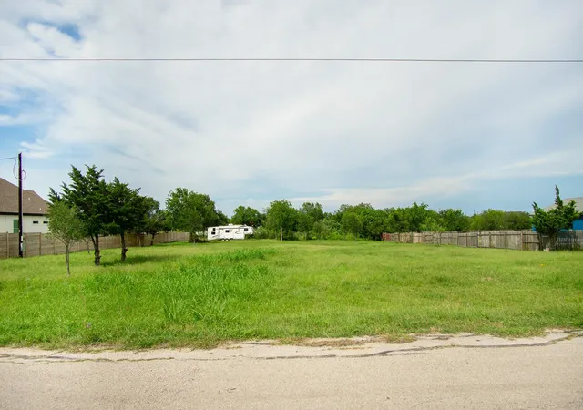 Photo 2 of Land for sale at 126 Cuernavaca Dr, Del Valle, TX 78617 | MLS# 3251717 | Listing updated on 2026-09-15