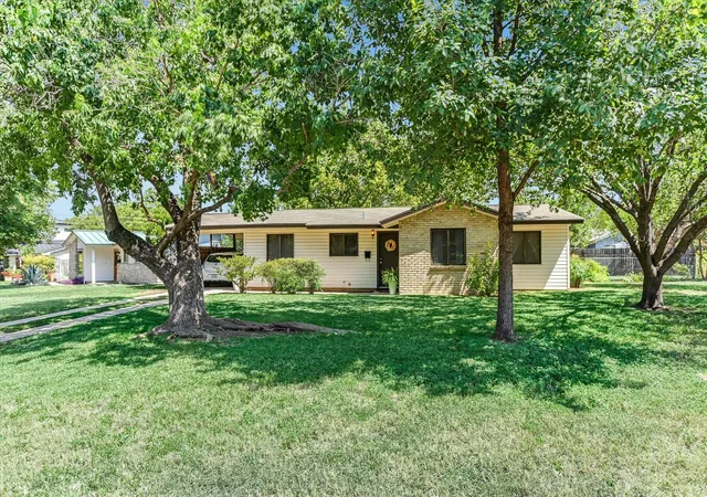 Photo 2 of Single family home for sale at 3000 Firwood Dr, Austin, TX 78757 | MLS# 5614947 | Listing updated on 2026-09-13