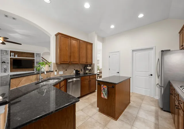 Photo 4 of Single family home for sale at 5025 Pyrenees Pass, Austin, TX 78738 | MLS# 5908379 | Listing updated on 2026-10-30