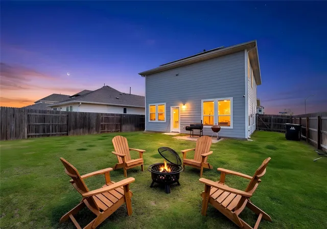 Photo 2 of Single family home for sale at 101 Crescent St, Georgetown, TX 78626 | MLS# 1284109 | Listing updated on 2026-09-15