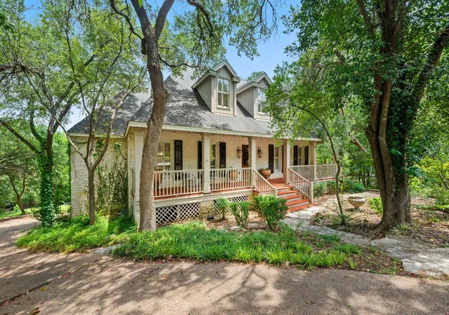 Photo 2 of Single family home for sale at 1201 Silver Hl Dr, Austin, TX 78746 | MLS# 7673699 | Listing updated on 2026-09-24