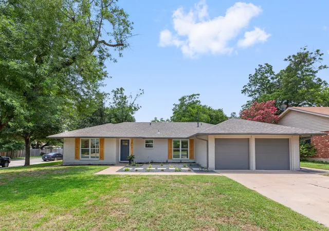 Photo 1 of Single family home for sale at 911 Cripple Crk Dr, Austin, TX 78758 | MLS# 2634138 | Listing updated on 2026-09-14