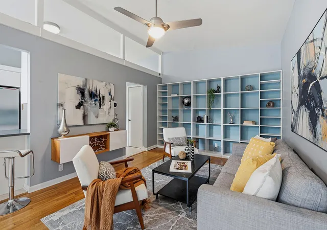 Photo 3 of Sale Pending at 1103 Norwalk Ln, Austin, TX 78703 | MLS# 5453080 | Listing updated on 2026-09-15