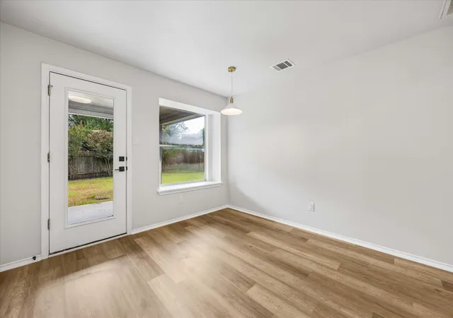 Photo 3 of Single family home for sale at 910 Port Daniel Dr, Leander, TX 78641 | MLS# 7116809 | Listing updated on 2026-10-02