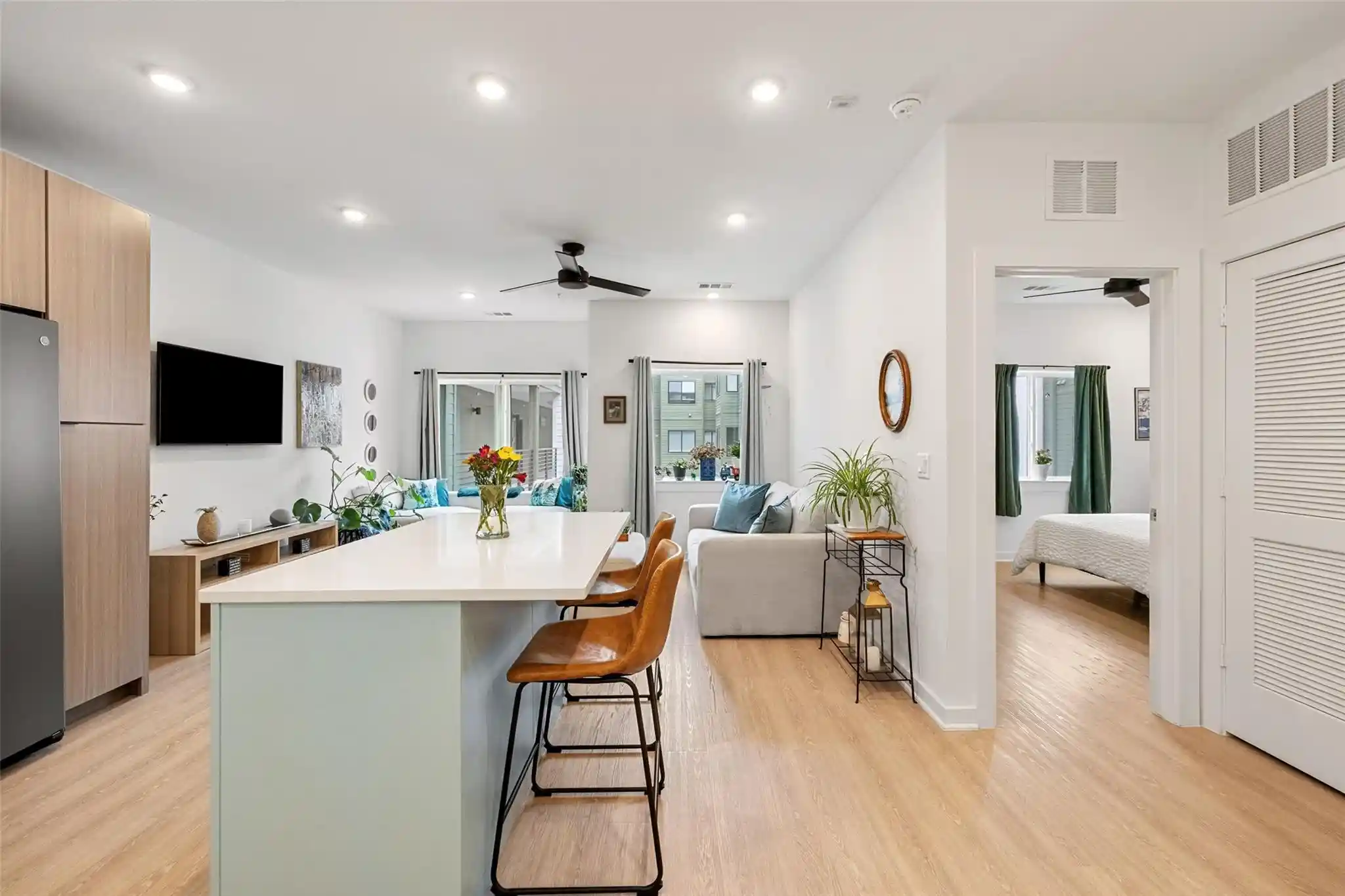 Listing Photo 2 - Condo for sale in 4802 S Congress Ave located at 4802 S Congress Ave, Austin, TX 78745 - Unit #411