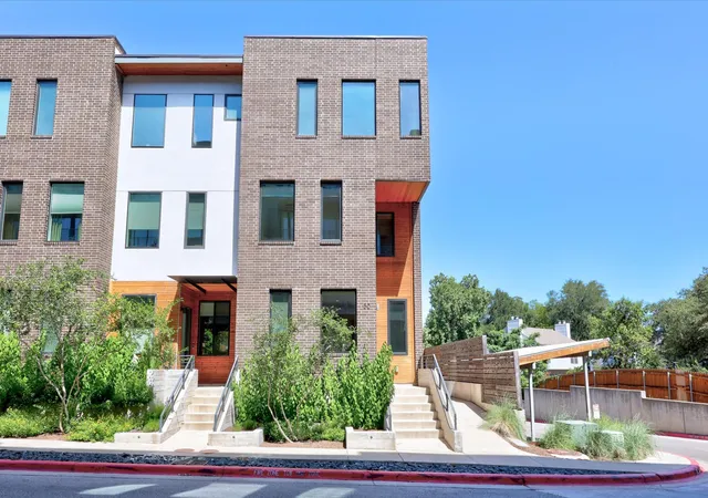 Photo 2 of Condo for sale at 900 S 2nd Street #30, Austin, TX 78704 | MLS# 8681813 | Listing updated on 2026-09-12