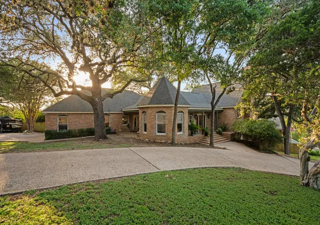 Photo 2 of Single family home for sale at 221 Camaro Way, San Marcos, TX 78666 | MLS# 6566264 | Listing updated on 2026-09-18
