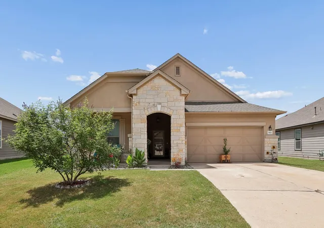 Photo 2 of Sale Pending at 5921 Sardinia Dr, Round Rock, TX 78665 | MLS# 6114024 | Listing updated on 2026-09-15